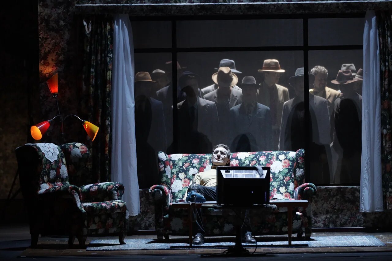 Сцена из спектакля «Лолита» Мариинского театра. Фото предоставлено пресс-службой фестиваля «Золотая Маска»