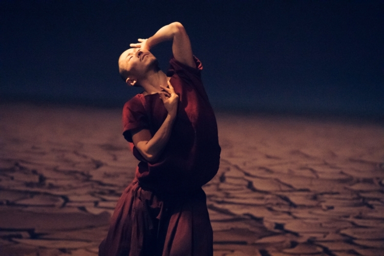 Сцена из балета "Кочевник" Сиди Ларби Шеркауи © Филип Ван Роу