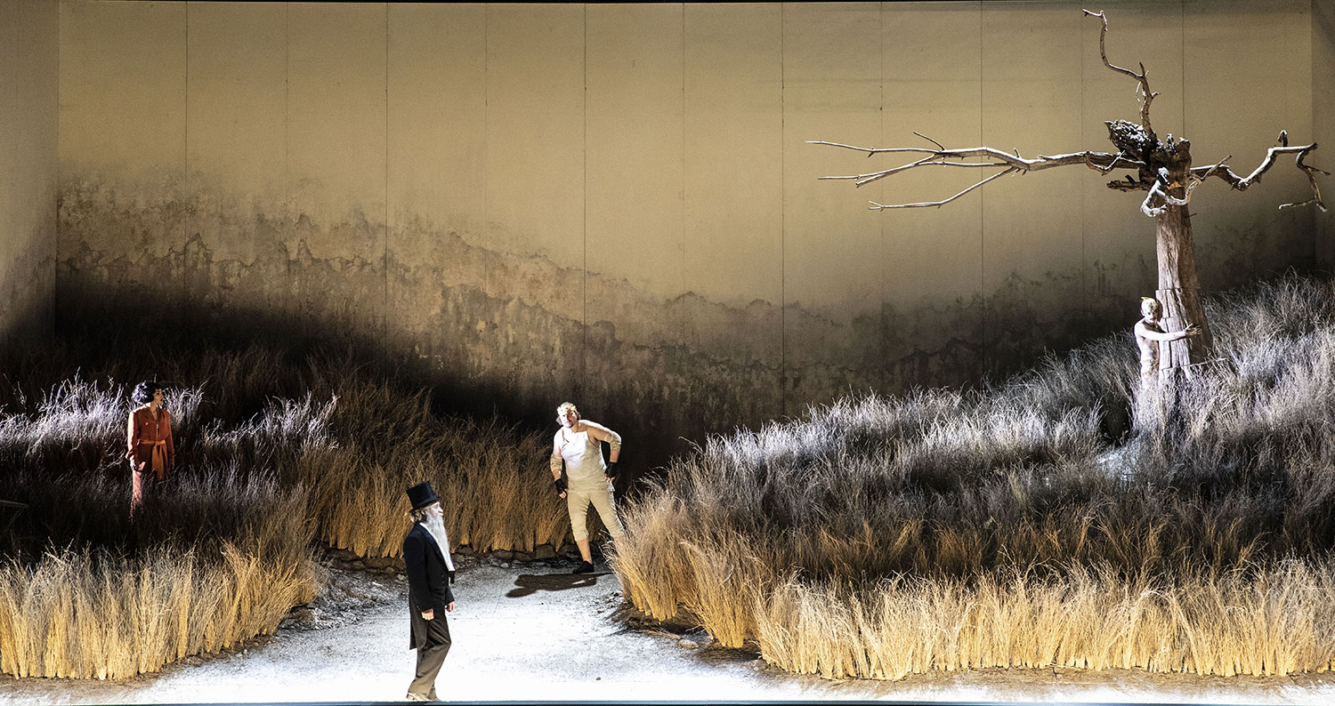 Сцена из спектакля "Золотой петушок" Барри Коски. Фото с сайта Лионской оперы. 
