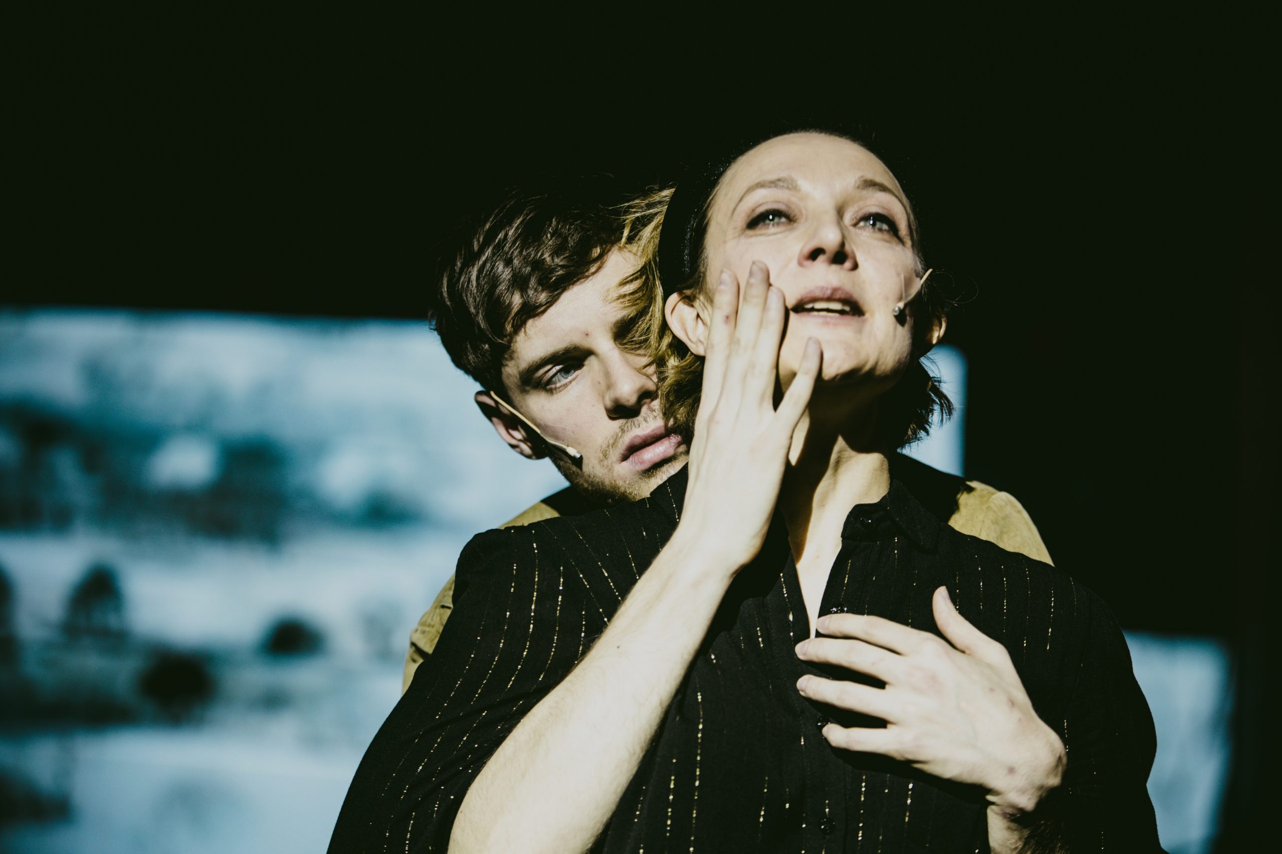 На фото - Филипп Авдеев и Регина Циммерман в спектакле "Декамерон" © Ира Полярная / пресс-служба ГЦ