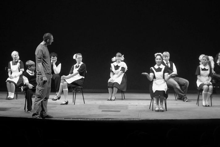 «Я (не) уеду из Кирова», режиссер Борис Павлович, Театр на Спасской, Киров, 2011