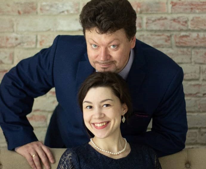 На фото - Владимир Огнев с супругой Евгенией. Из личного архива артиста