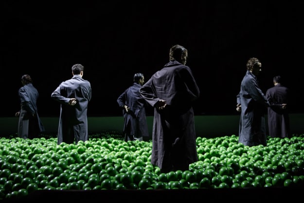"Игра" Александра Экмана © Фото с официального сайта Парижской оперы