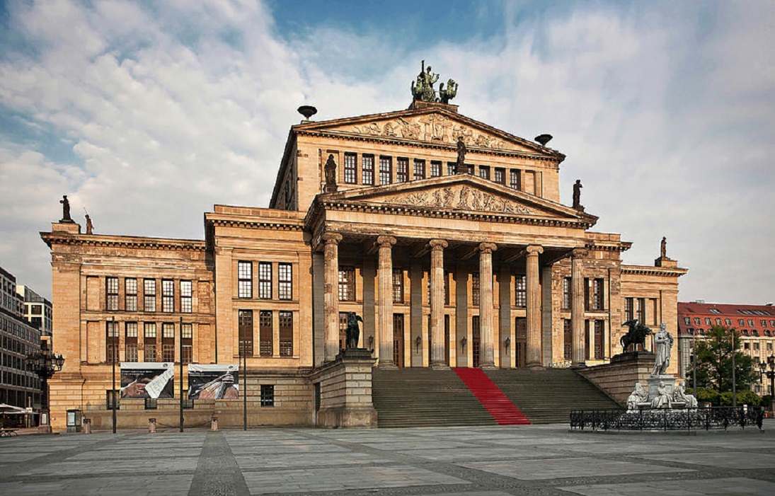 На фото – здание Берлинской оперы. Из открытых источников