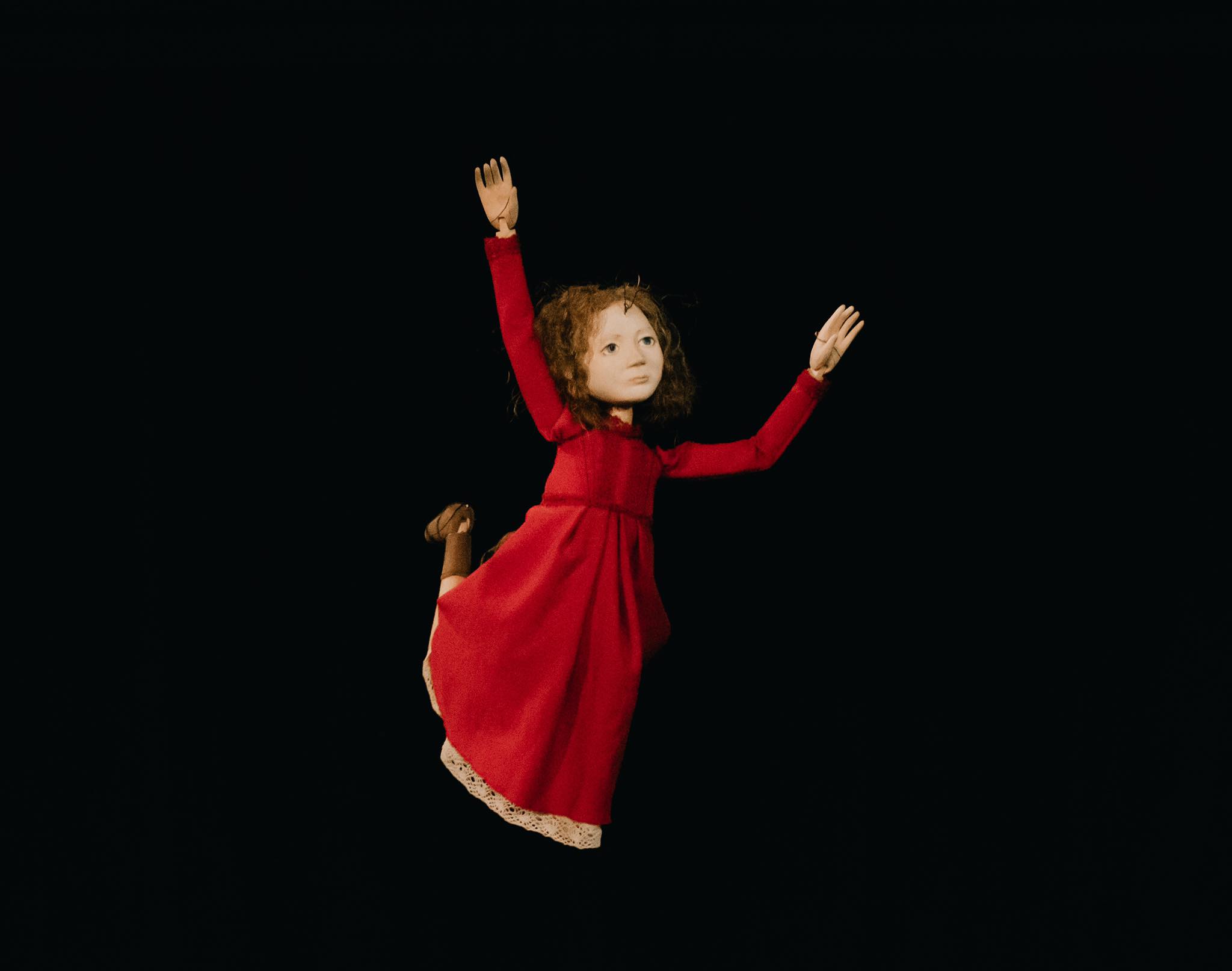 На фото - кукла Алисы из спектакля "Алиса в стране чудес" © пресс-служба БТК