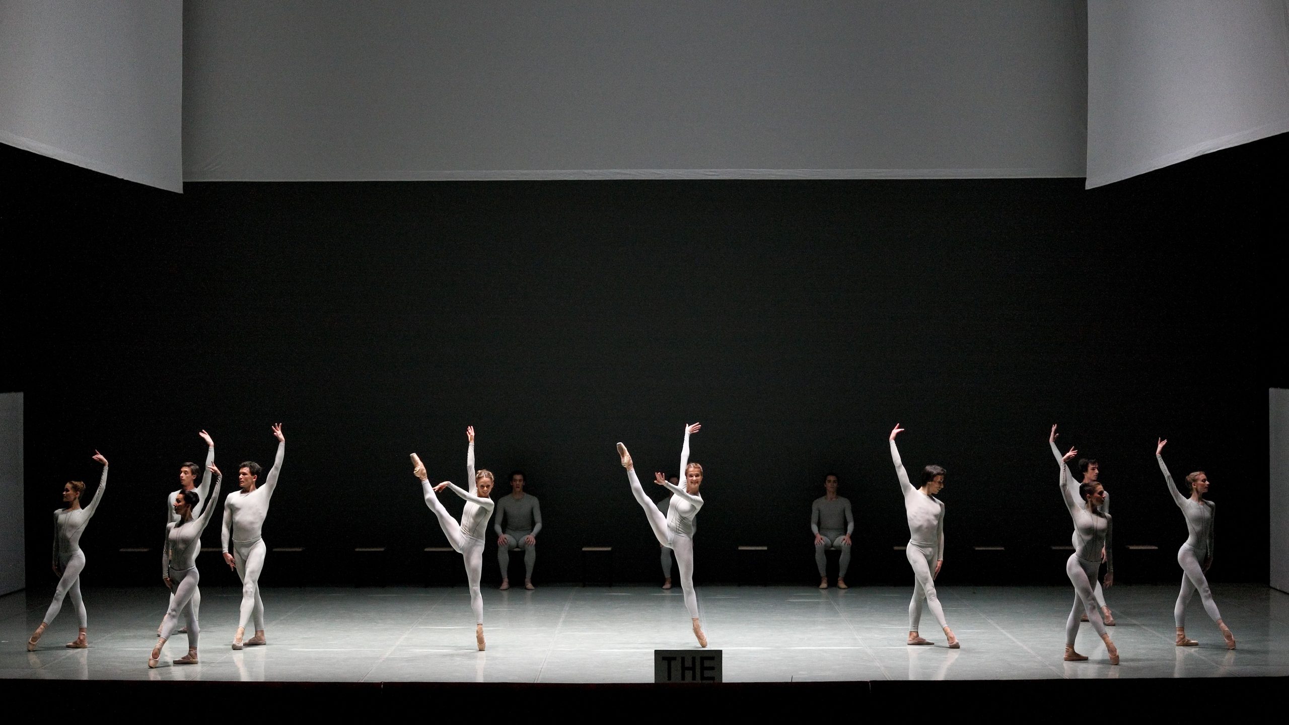 На фото – сцена из балета The Second Detail © Антон Завьялов / пресс-служба театра