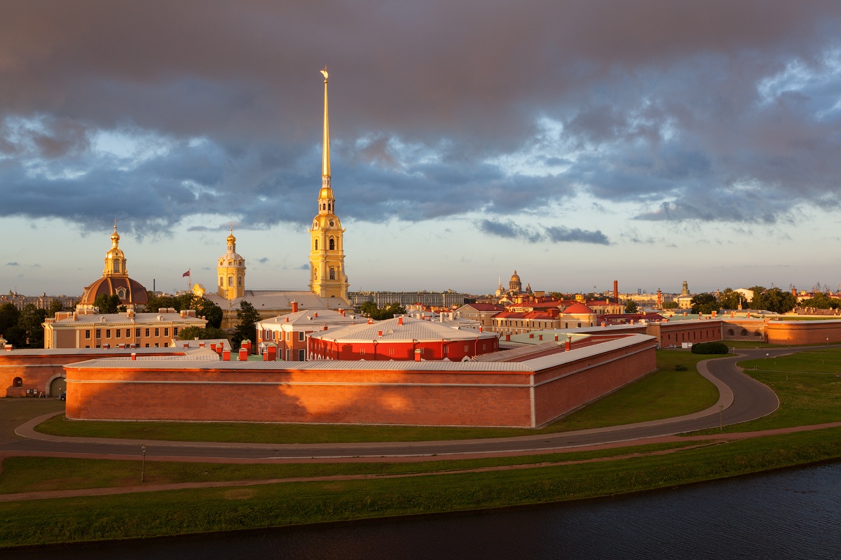 На фото - Петропавловская крепость © eldomocom.ru