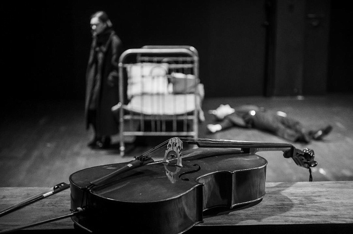 На фото – момент репетиции спектакля «Боркман» Андрея Калинина © alexandrinsky.ru