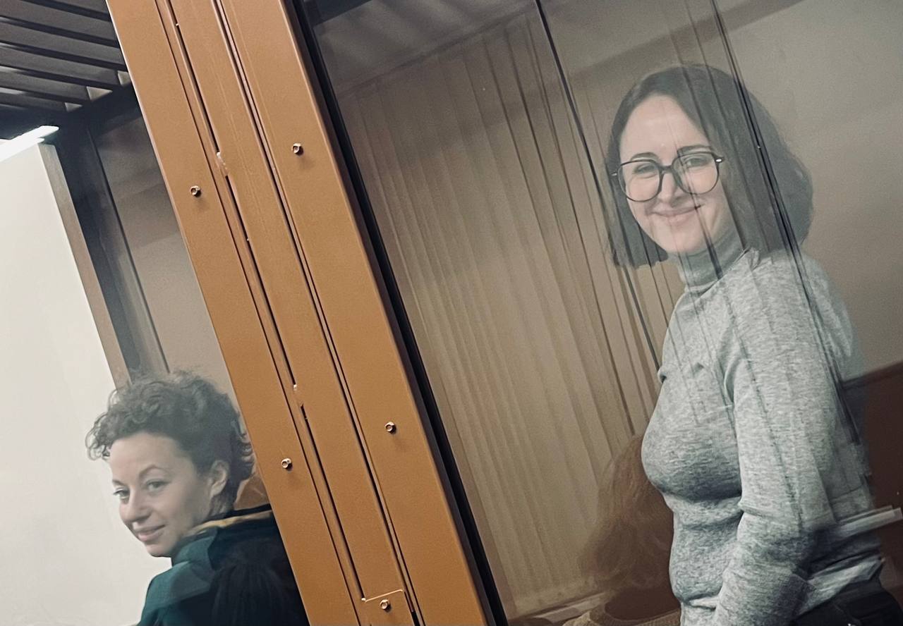 На фото — Женя Беркович и Светлана Петрийчук в зале суда © https://t.me/Advokaty_PRO_lyudej