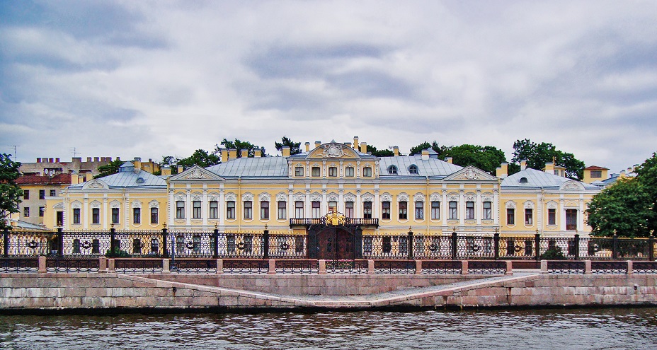 На фото — Шереметевский дворец © theatremuseum.ru