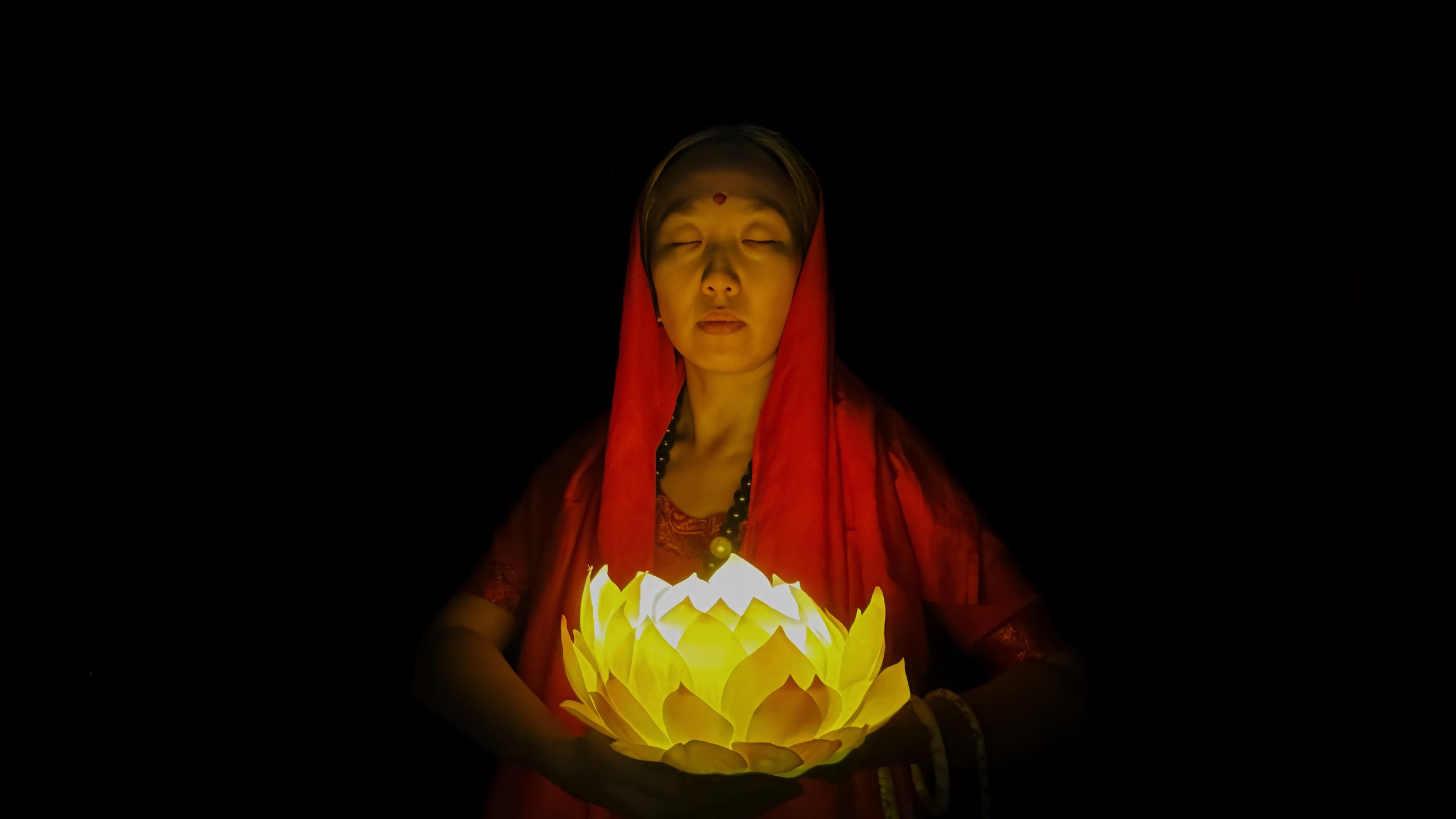 На фото — момент репетиции спектакля «Рикки-Тикки-Тави» © Мингиян Лиджиев