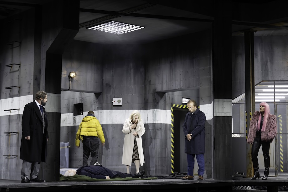 На фото – сцена из спектакля "Юлий Цезарь в Египте" / фото предоставлено пресс-службой фестиваля