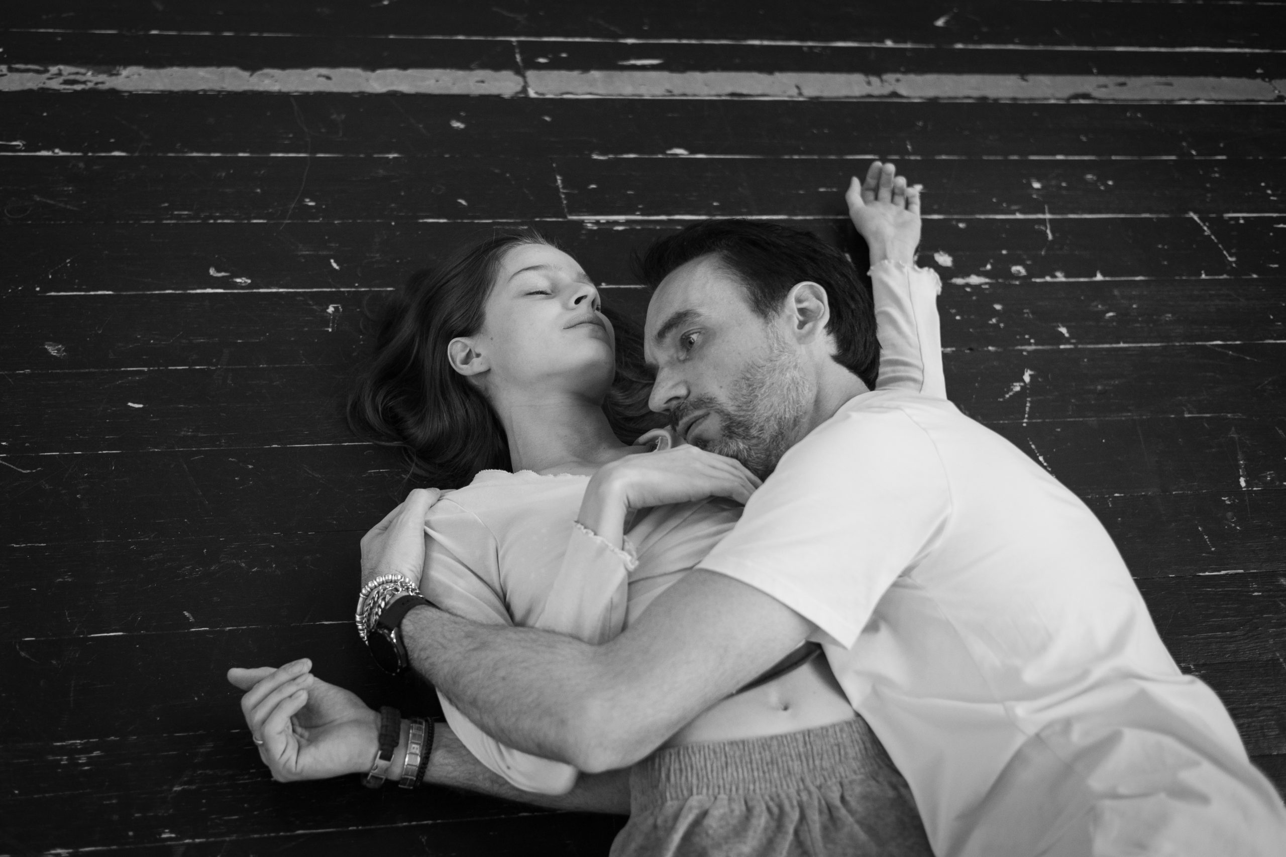 На фото — Евгения Мугайских и Василий Уриевский на репетиции спектакля «Маскарад» © пресс-служба Театра на Таганке