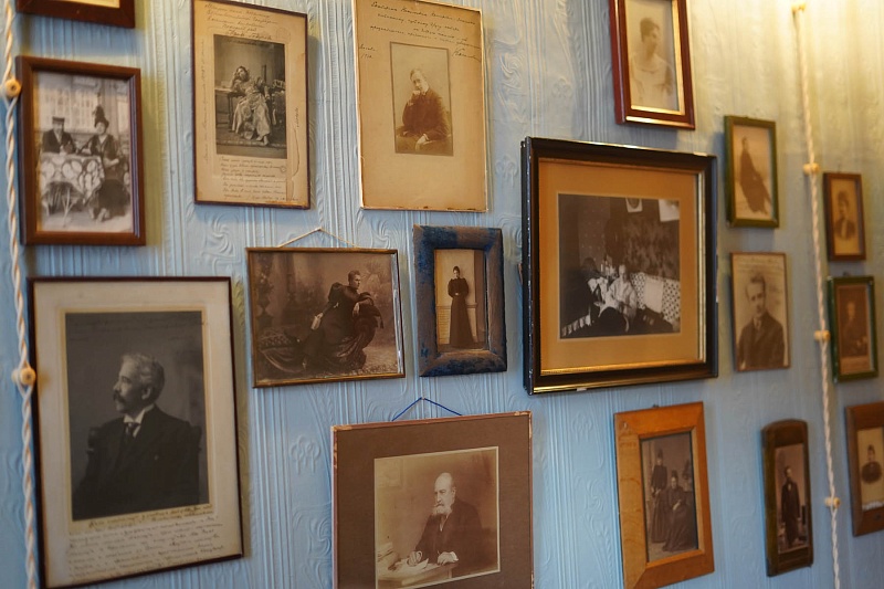 На фото — интерьер Музей-квартиры Немировича-Данченко © museummhat.ru