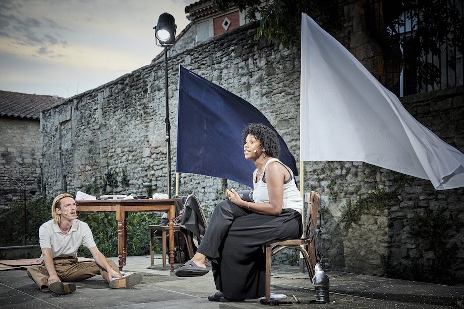 На фото – сцена из спектакля "Письмо" / фото предоставлено пресс-службой Авиньонского фестиваля