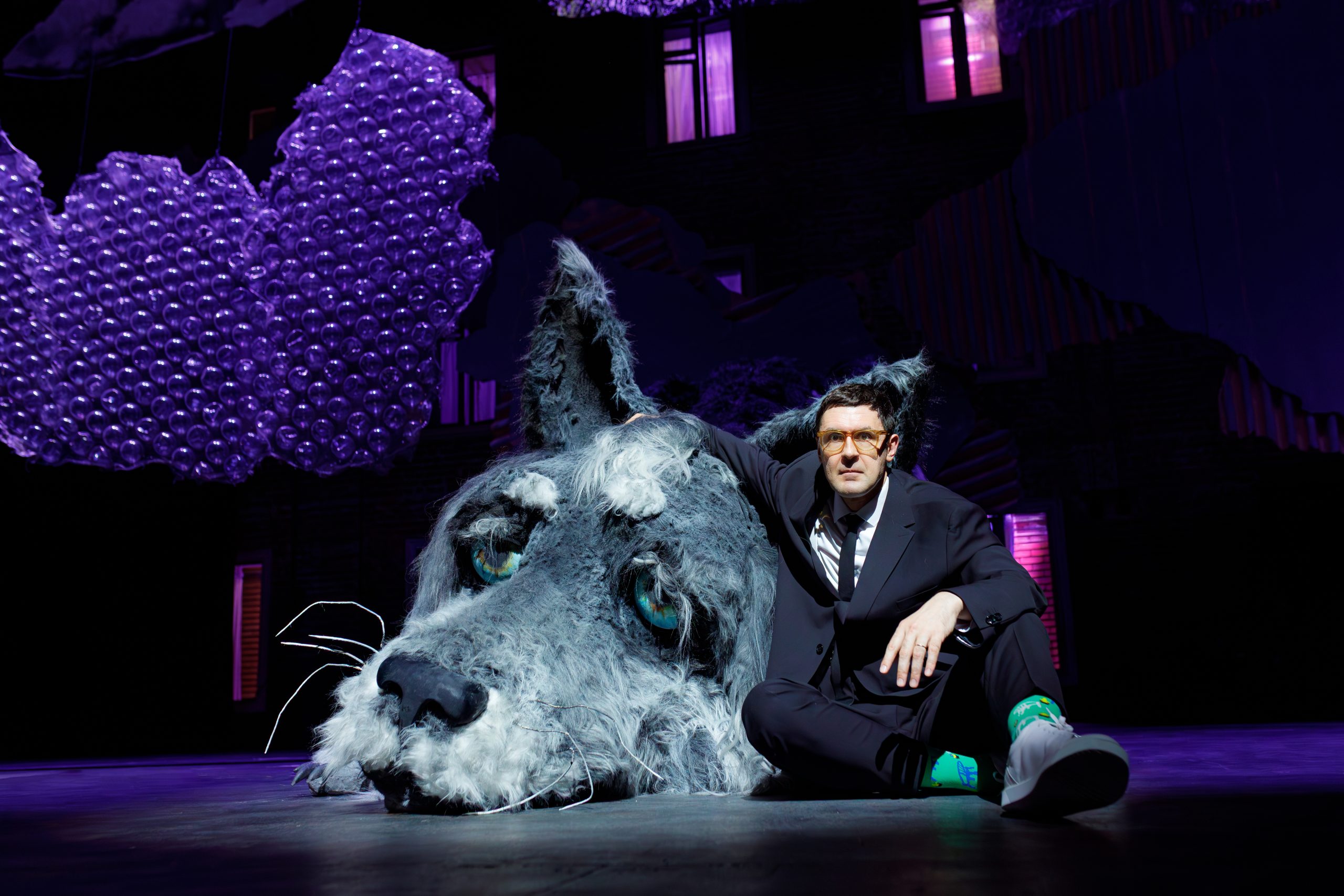 На промофото спектакля «Три поросёнка. Ой» — Сергей Епишев © пресс-служба Театра на Таганке