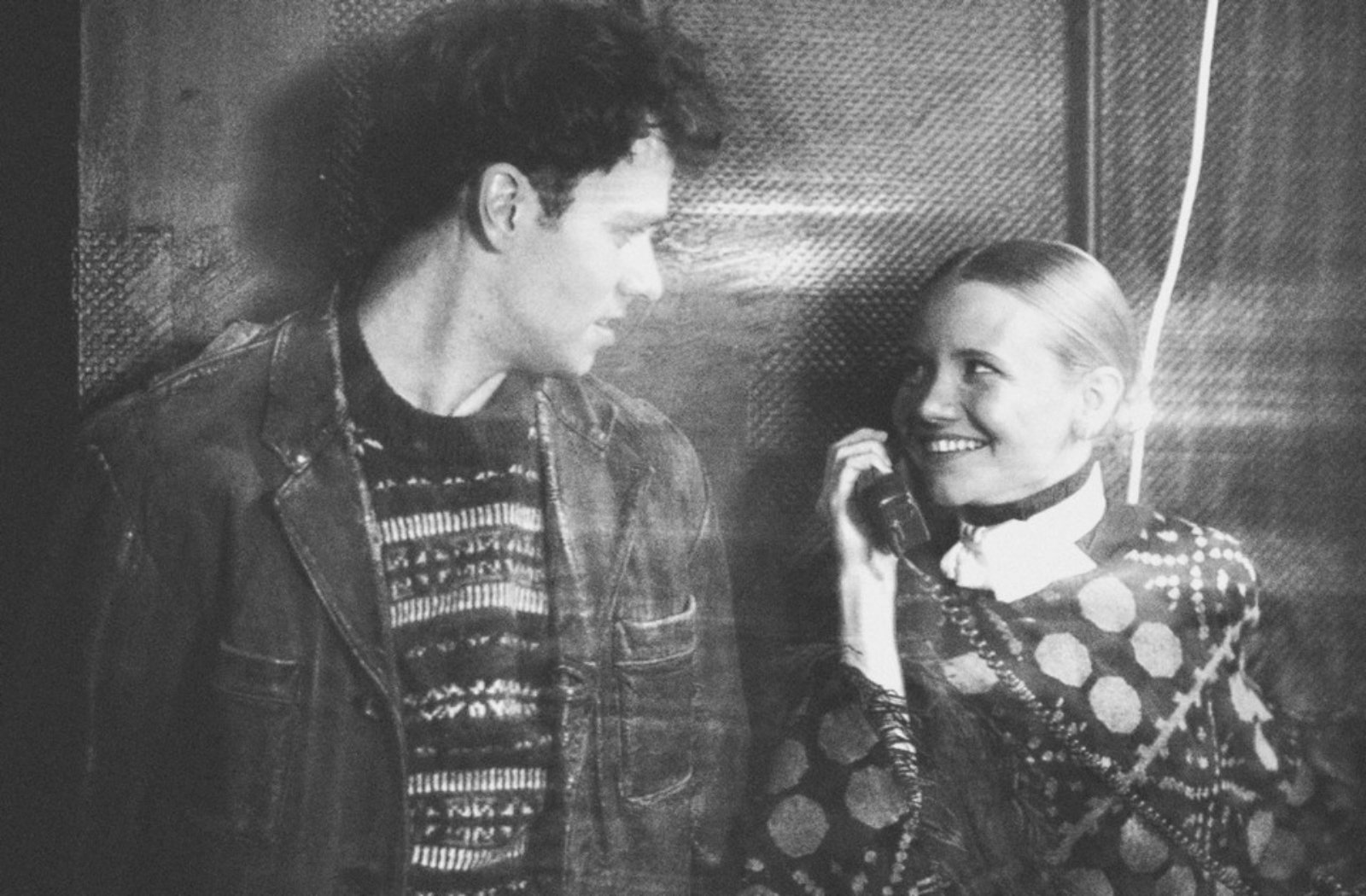 Промофото спектакля «Ночной полёт» © сайт Театра имени Комиссаржевской
