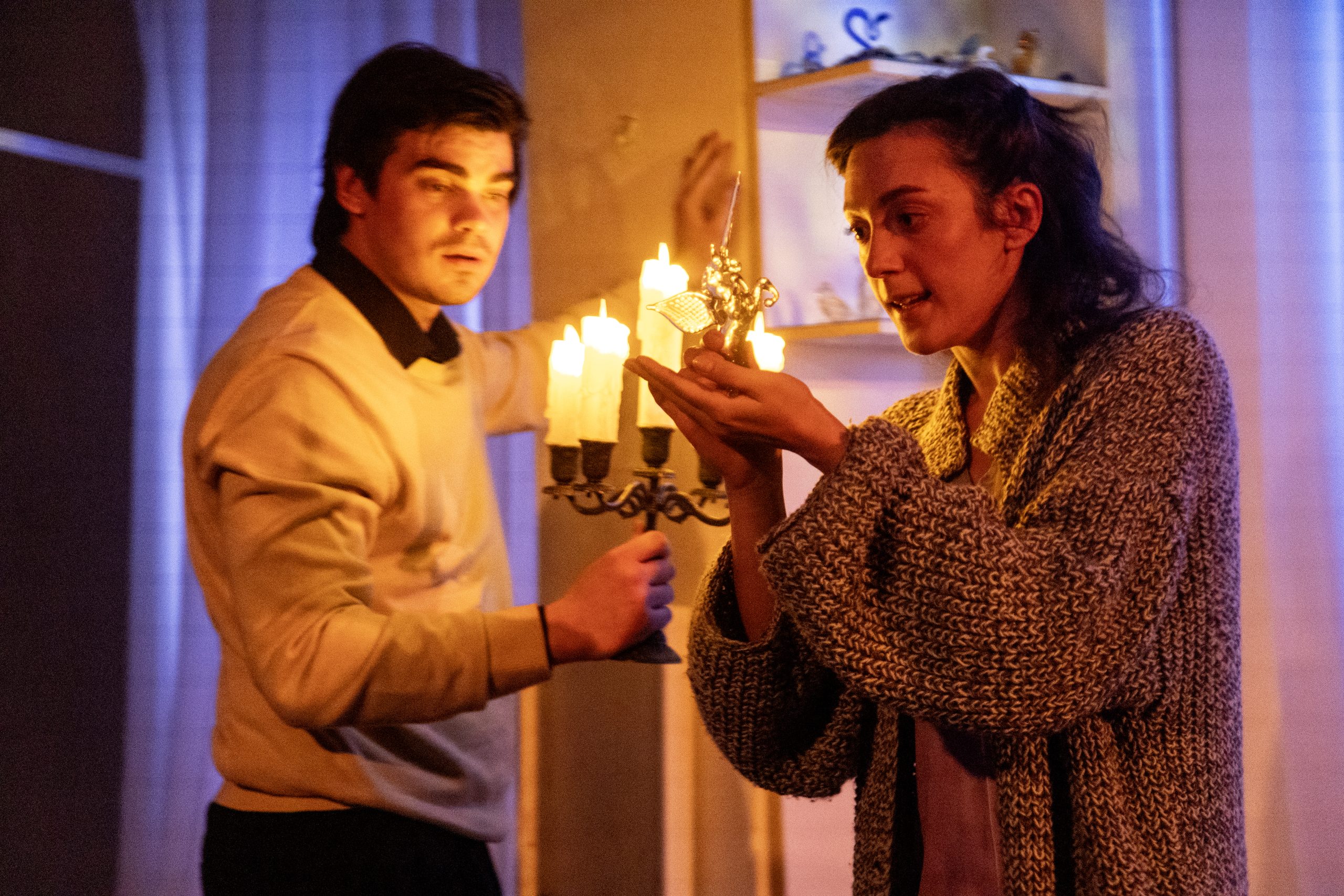 На фото &mdash; сцена из спектакля &laquo;Стеклянный зверинец&raquo; &copy; Елена Лапина