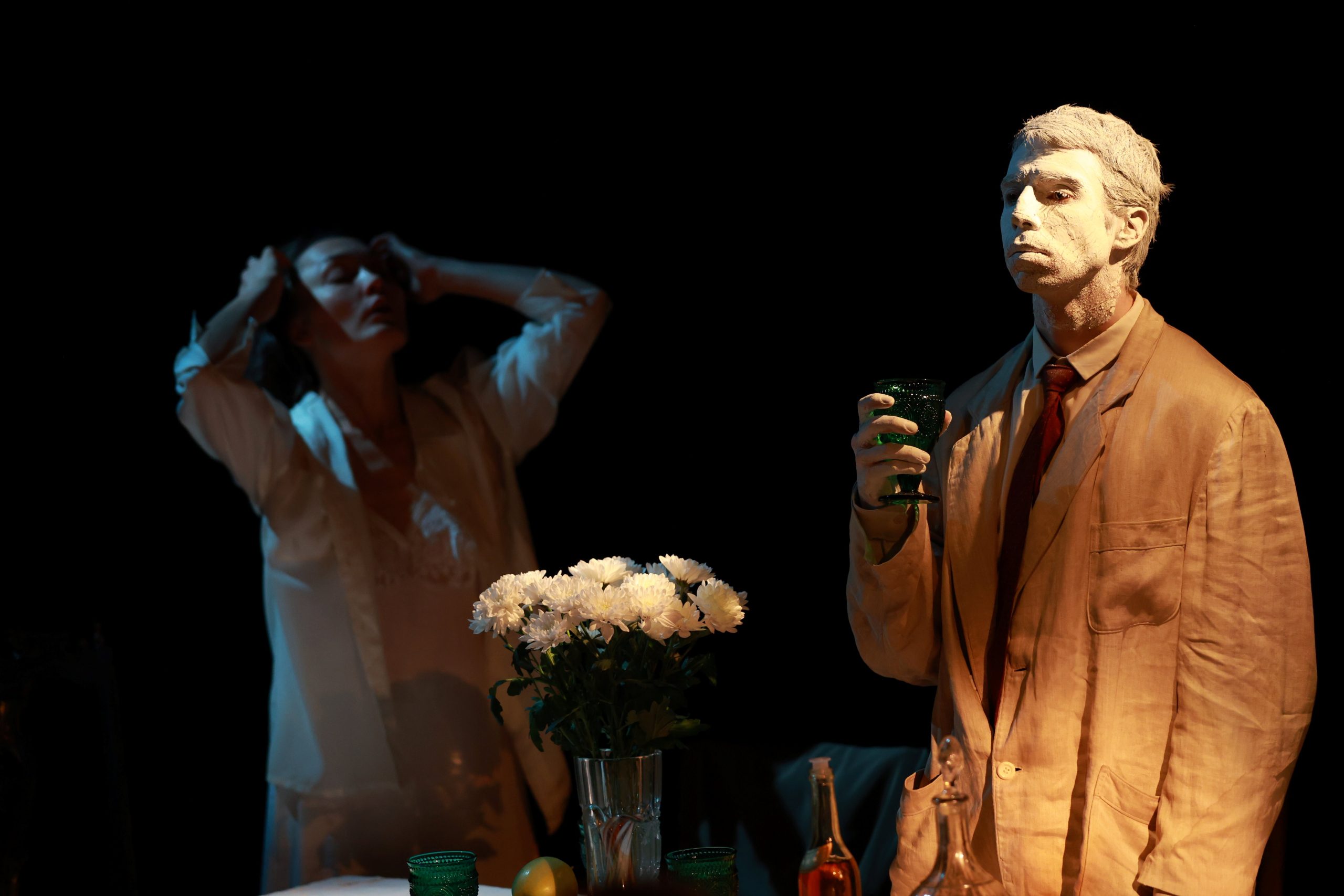 На фото &ndash; момент репетиции спектакля &laquo;Пастернак&raquo; &copy; пресс-служба театра &laquo;Мастерская&raquo;