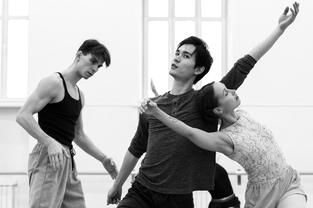 На фото - момент репетиции балета «Быстрые свидания» © Иван Мохнаткин 