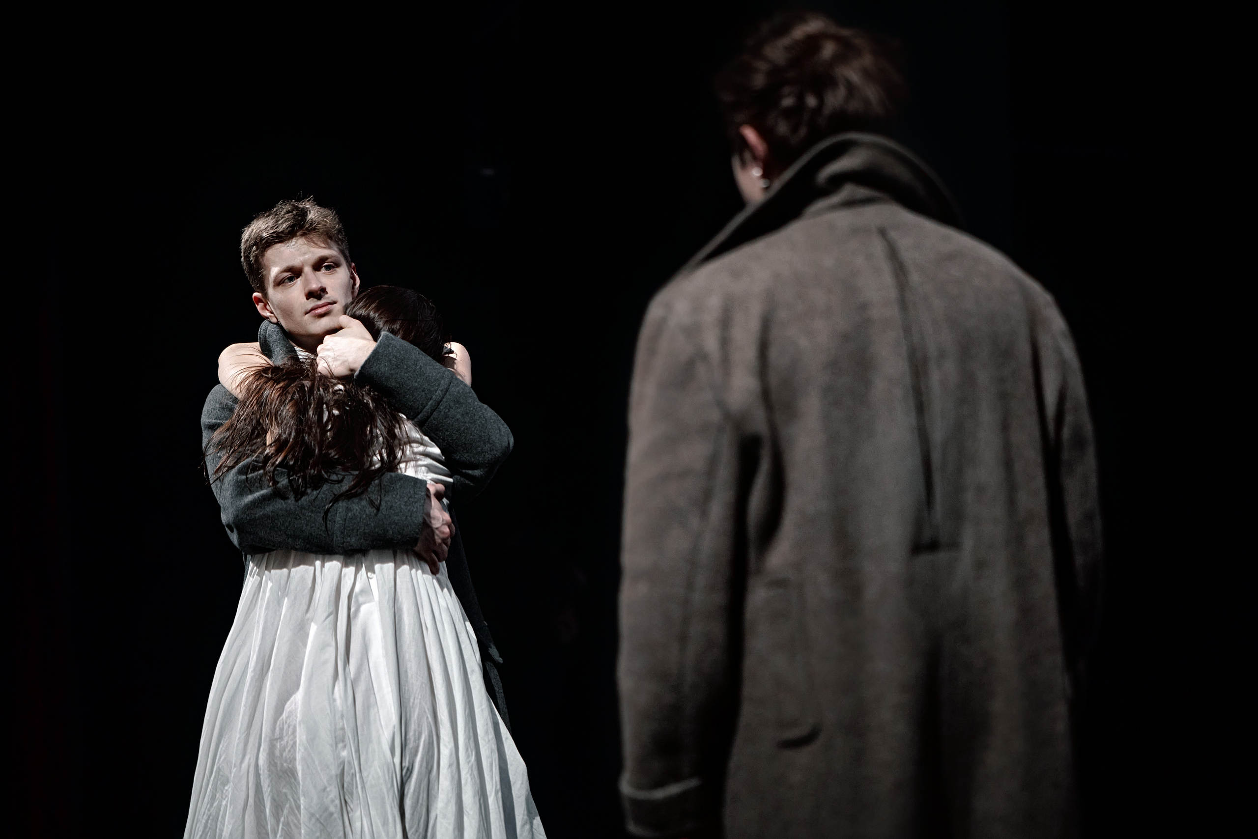 На фото &mdash; момент репетиции спектакля &laquo;Капитанская дочка&raquo; &copy; Геворг Арутюнян