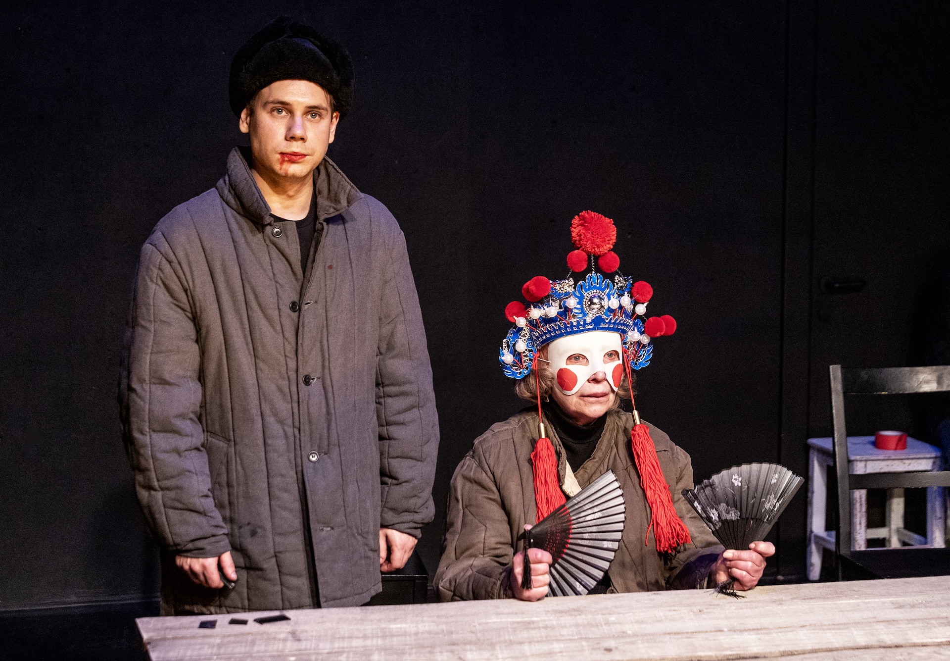 На фото - сцена из спектакля "Тупейный художник" / &copy;Елена Лапина