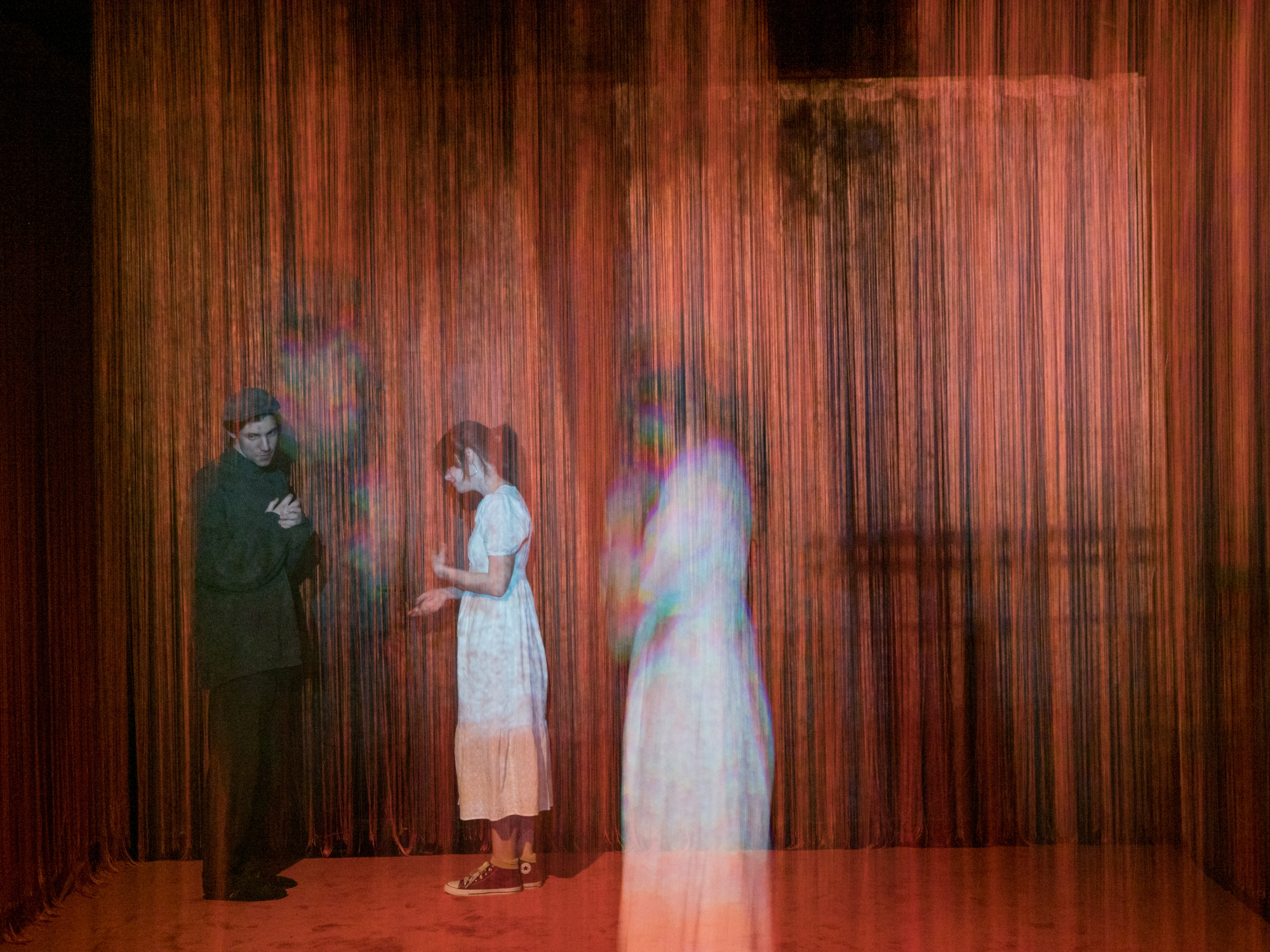 На фото &ndash; сцена из спектакля &laquo;Клара Милич&raquo; &copy; пресс-служба Никитинского театра 