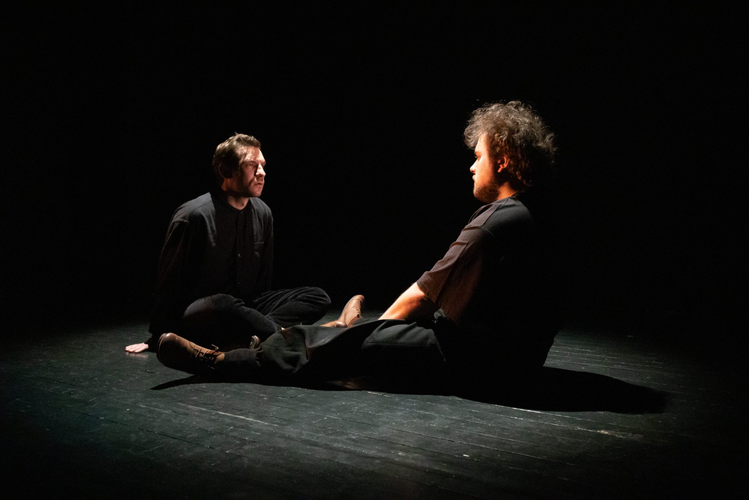 На фото &mdash; момент репетиции спектакля &laquo;Стражи Тадж-Махала&raquo; &copy; Виктория Губарева
