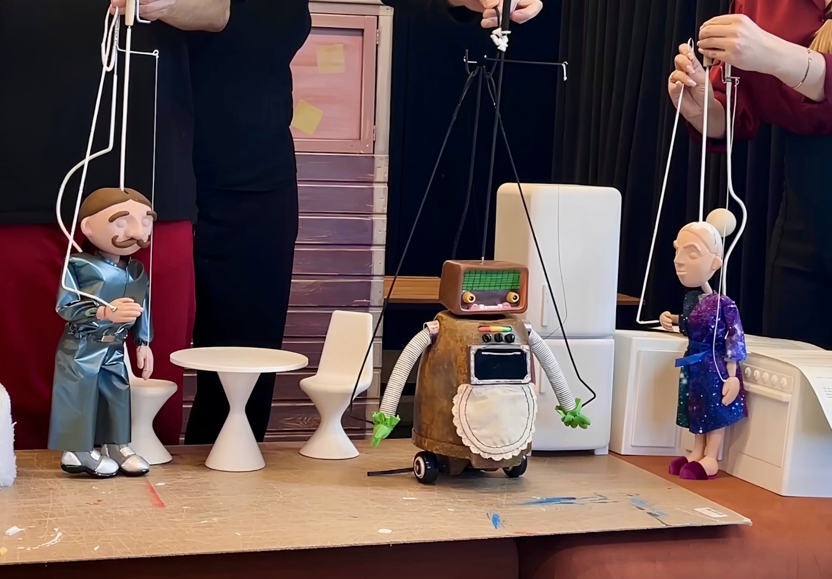 На фото &mdash; момент репетиции спектакля &laquo;Няня Ву&raquo; &copy; соцсети Театра-Тятрика