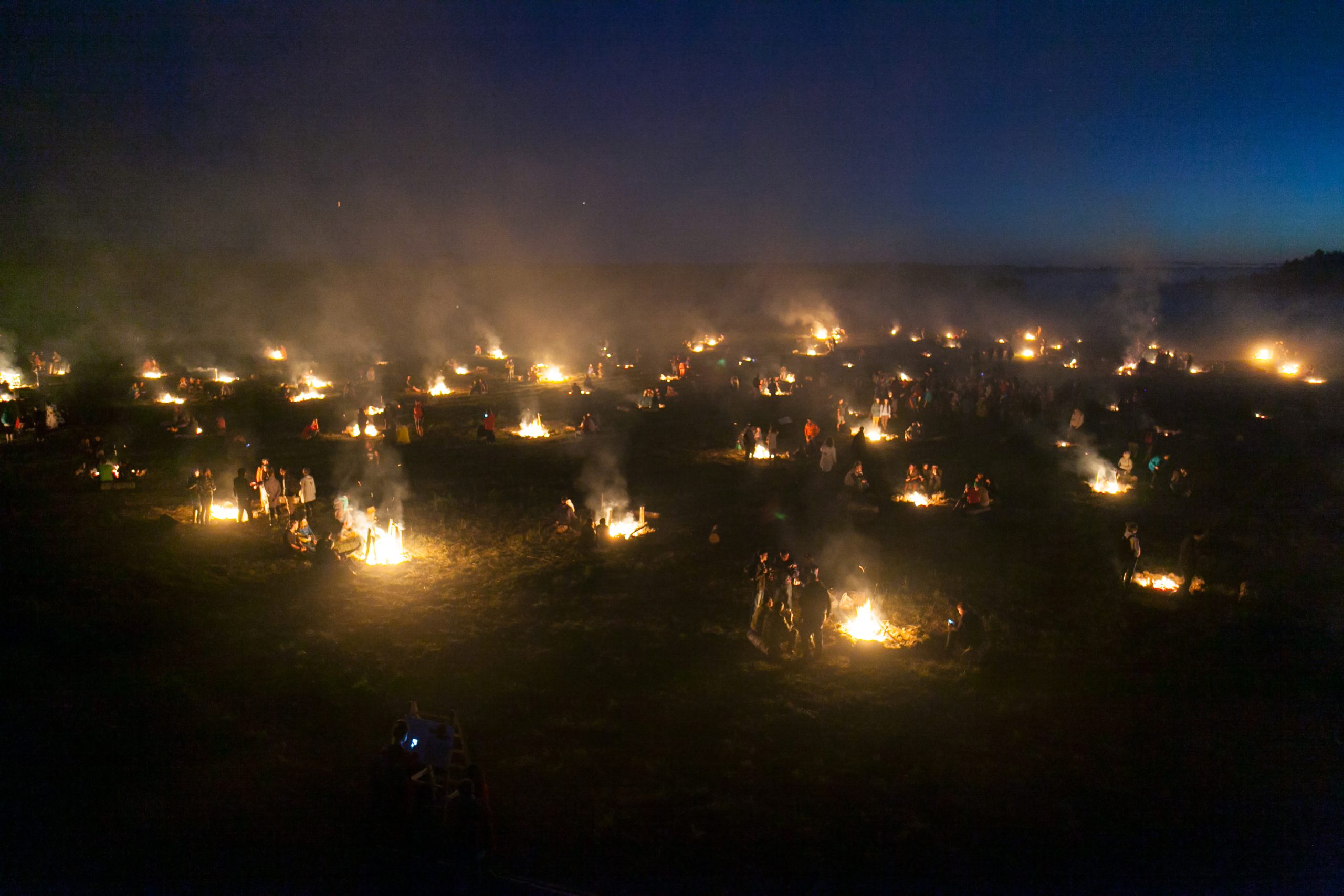 На фото &mdash; сцена из перформанса &laquo;Con fuoco&raquo; &copy; пресс-служба фестиваля &laquo;Архстояние&raquo; 