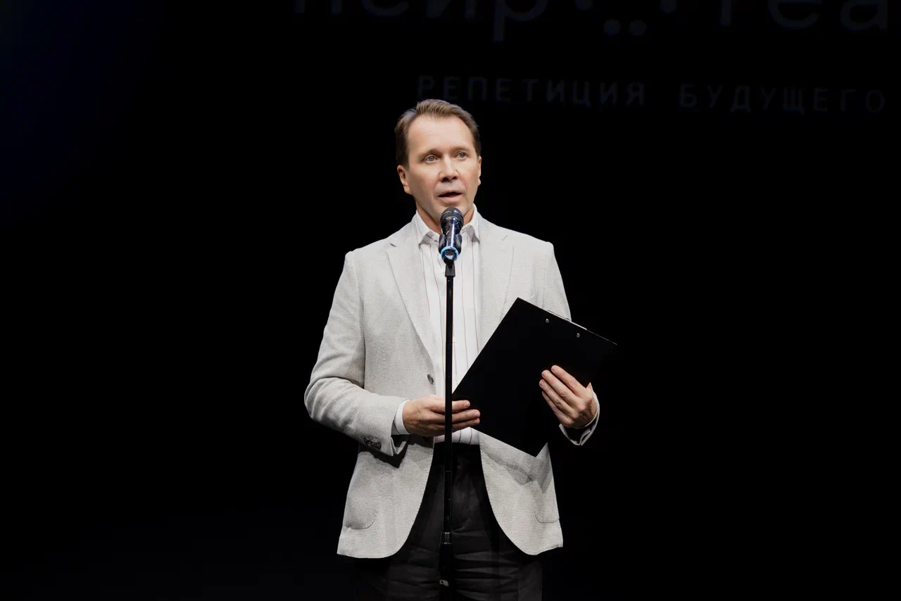 На фото &mdash; Евгений Миронов на презентации планов Театра Наций на сезон 2026&mdash;2027 &copy; пресс-служба Театра Наций