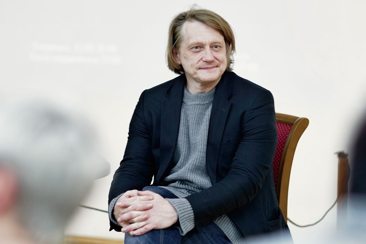 На фото &mdash; Олег Ягодин на творческой встрече в Свердловском краеведческом музее &copy; Георгий Сапожников